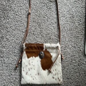 NWOT Idyllwind Women's Canyon Ridge Hair-On Cowhide Crossbody Bag